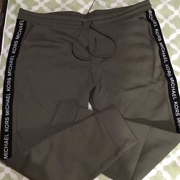 MICHAEL KORS Men's Slim-Fit Logo-Tape Joggers 3XL - Picture 12 of 12